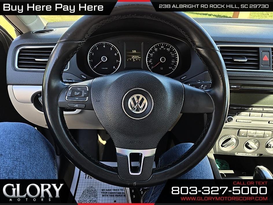 Volkswagen Jetta Sedan 4dr Auto SE 2013