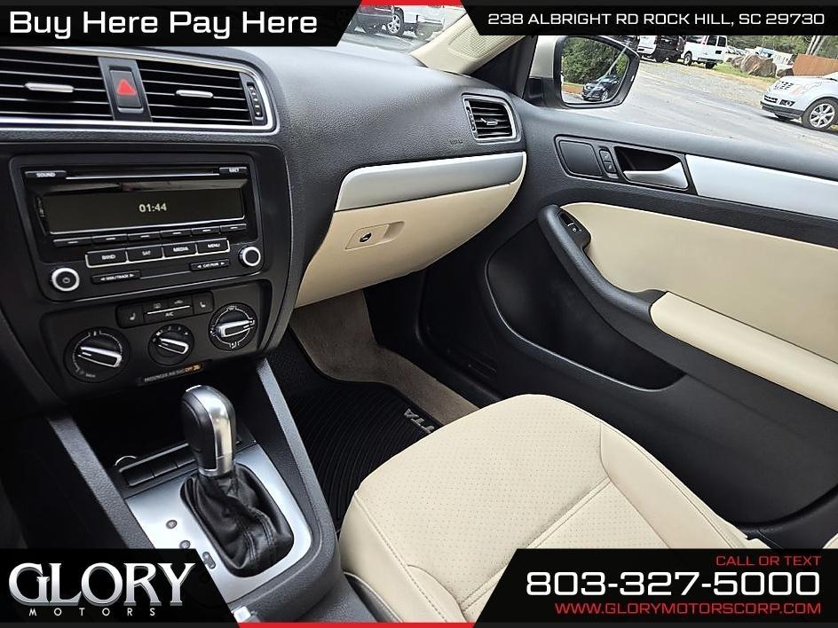 Volkswagen Jetta Sedan 4dr Auto SE 2013