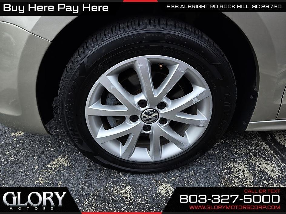 Volkswagen Jetta Sedan 4dr Auto SE 2013