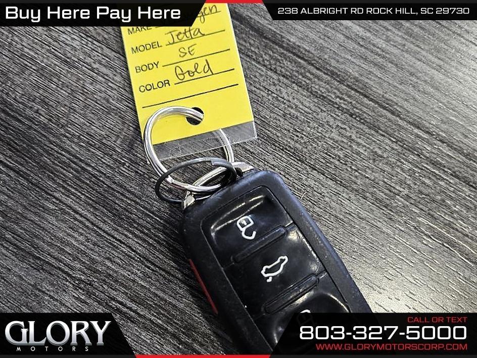 Volkswagen Jetta Sedan 4dr Auto SE 2013