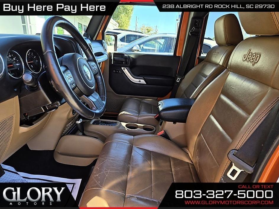 Jeep Wrangler Unlimited 4WD 4dr Sahara 2011
