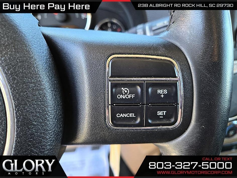 Jeep Wrangler Unlimited 4WD 4dr Sahara 2011