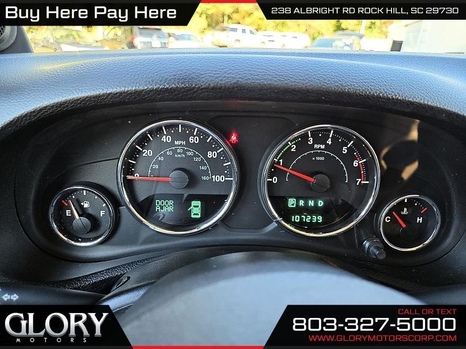 Jeep Wrangler Unlimited 4WD 4dr Sahara 2011