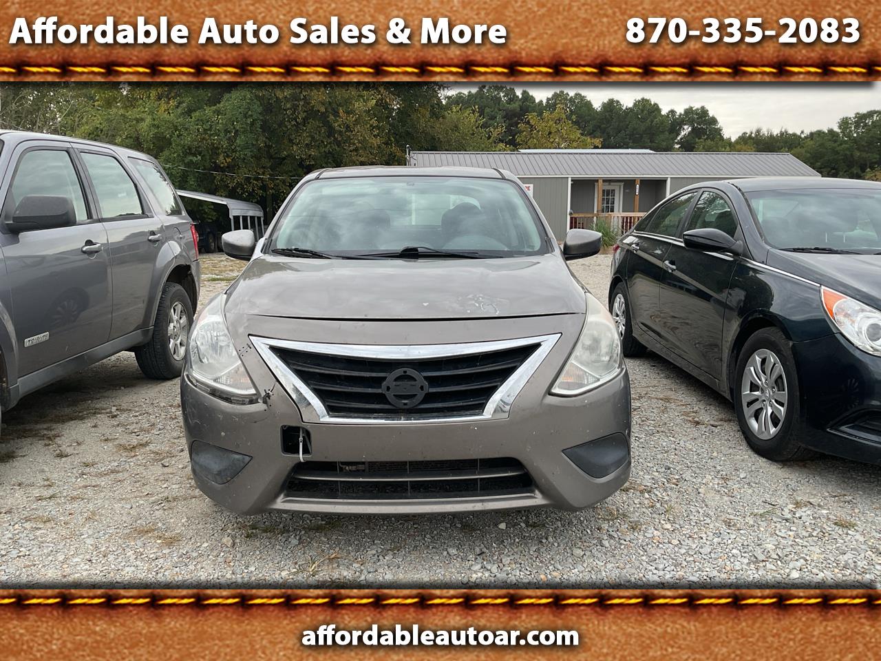 2017 Nissan Versa 1.6 S 5M