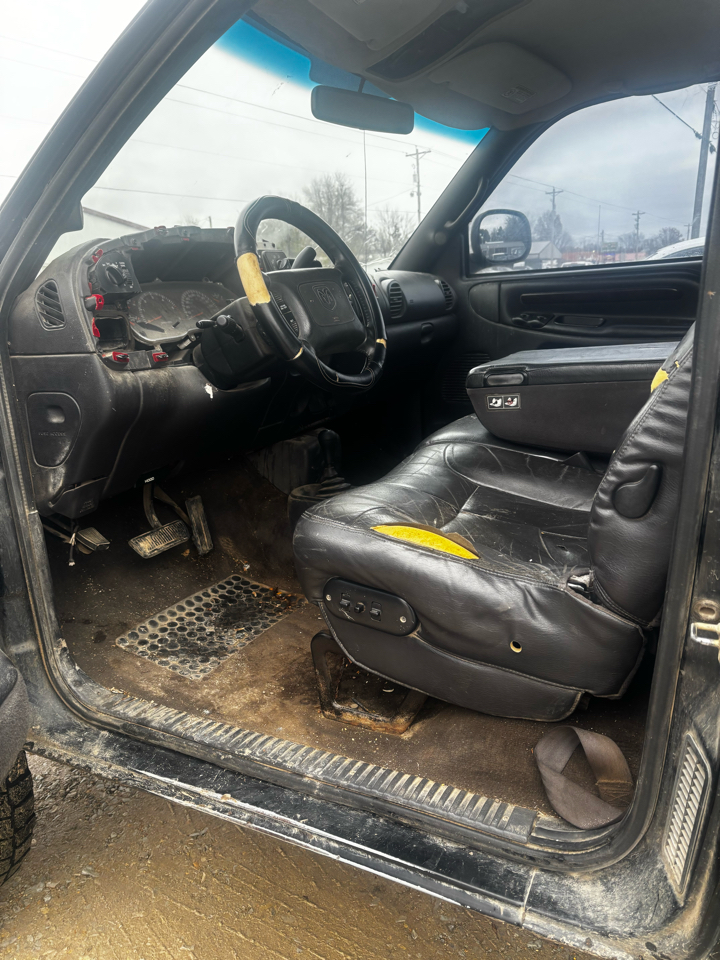 Dodge Ram 1500 Reg. Cab Short Bed 4WD 2001