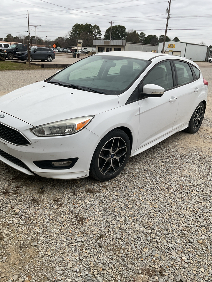 Ford Focus SE Hatch 2015