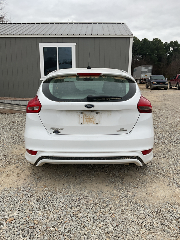 Ford Focus SE Hatch 2015