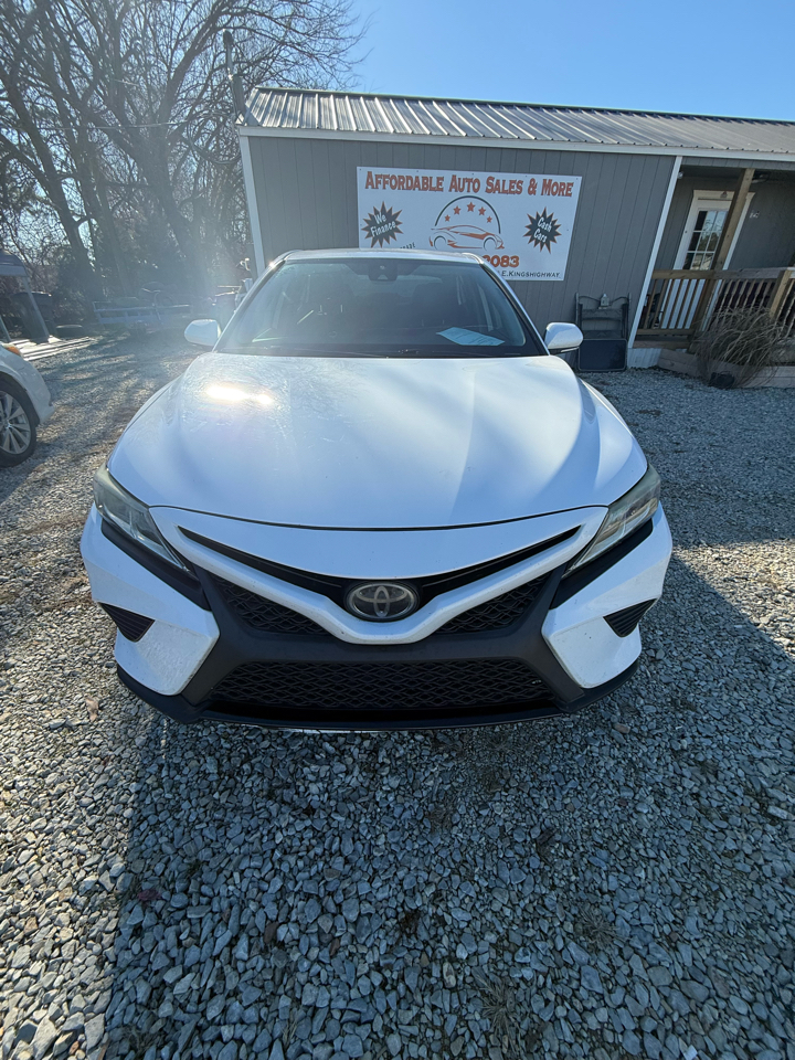 Toyota Camry XLE 2019