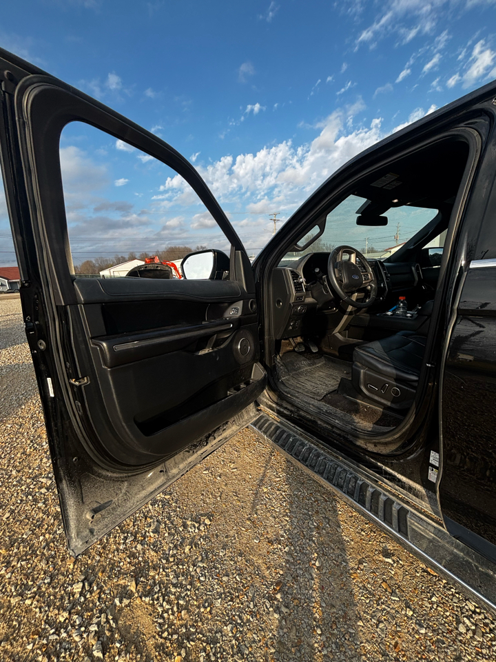 Ford Expedition XLT 4WD 2018