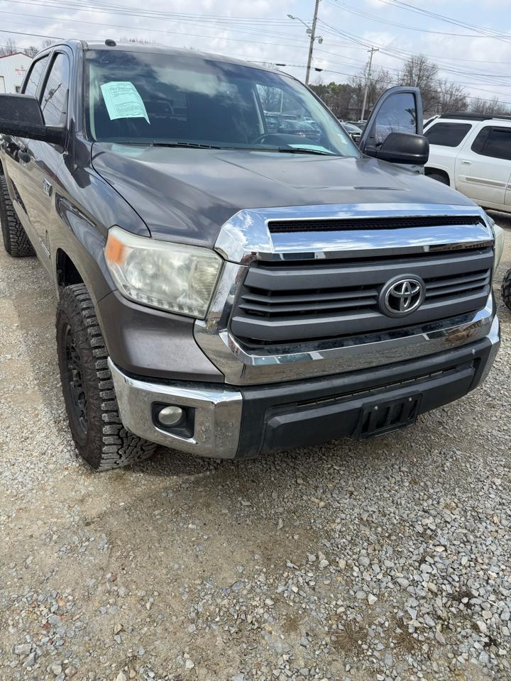 Toyota Tundra SR5 5.7L V8 CrewMax 2WD 2014