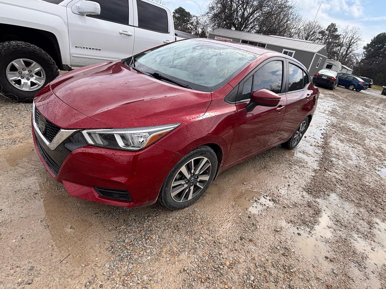 Nissan Versa SV 4D Sedan 2020