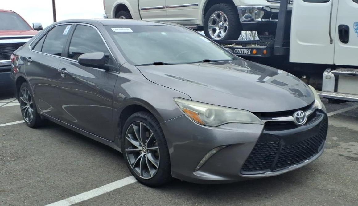 Toyota Camry SE 2017