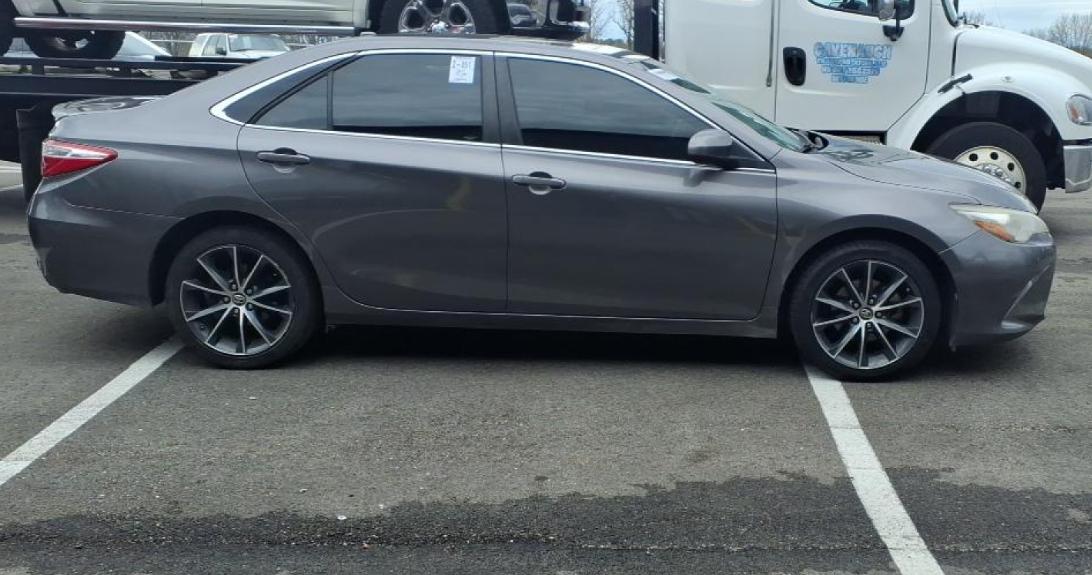 Toyota Camry SE 2017