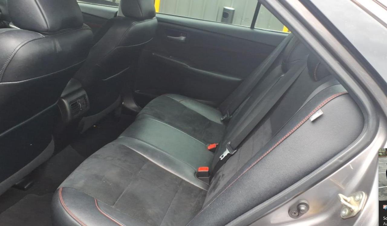 Toyota Camry SE 2017