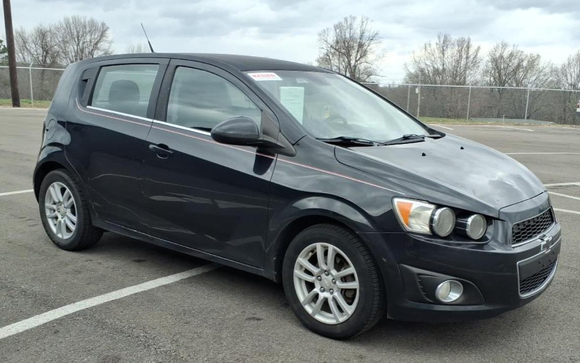 Chevrolet Sonic LT Manual 5-Door 2013