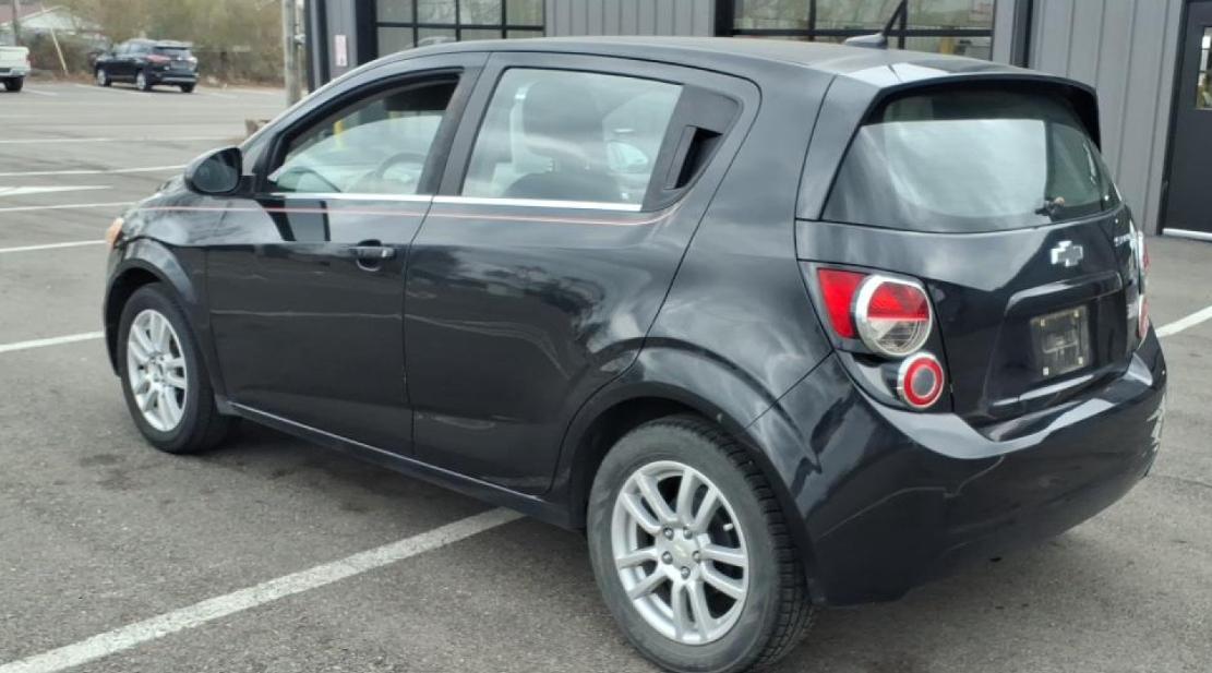 Chevrolet Sonic LT Manual 5-Door 2013