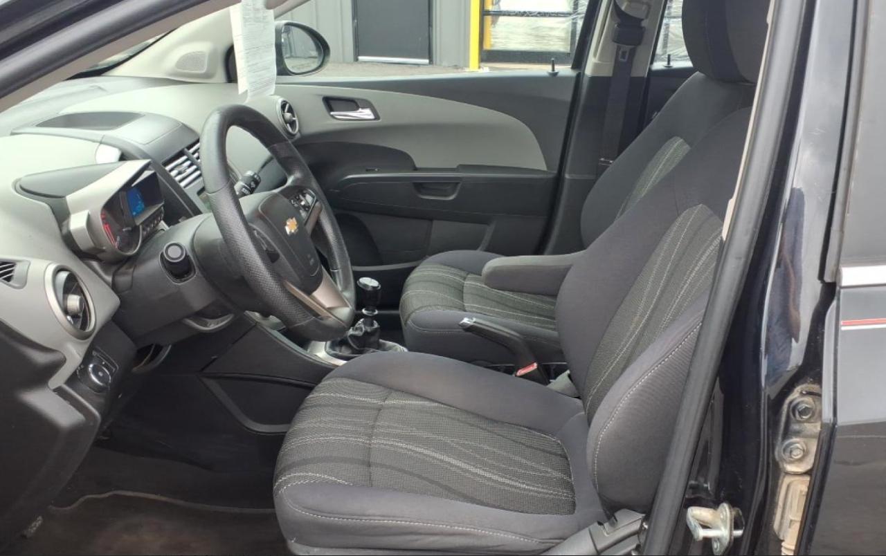 Chevrolet Sonic LT Manual 5-Door 2013