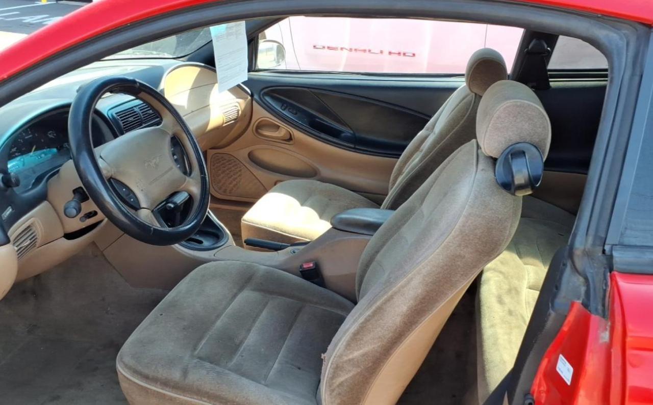 Ford Mustang Coupe 1995