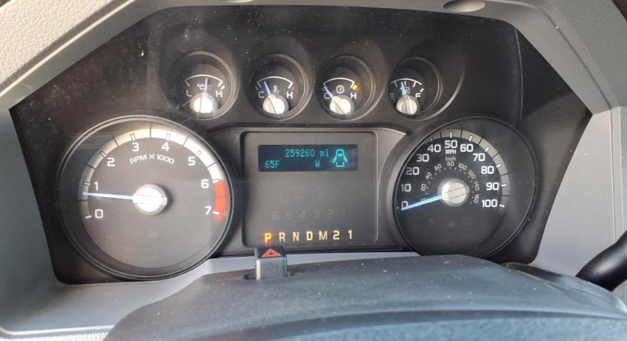 Ford F-250 SD XLT Crew Cab Long Bed 4WD 2013