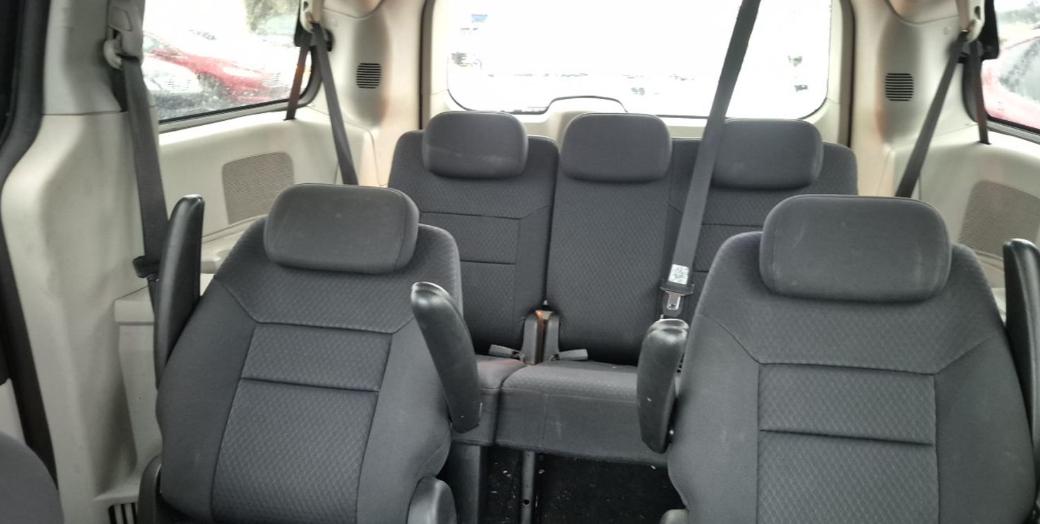 Dodge Grand Caravan SXT 2010