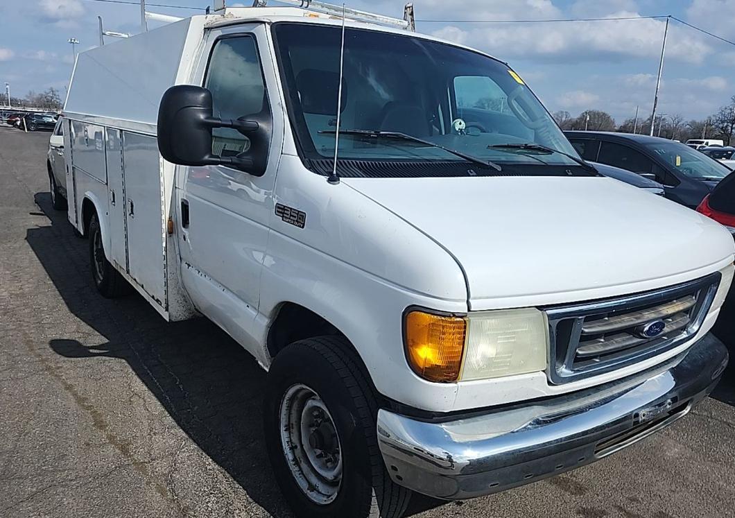 Ford Econoline E-350 XL Super Duty 2003
