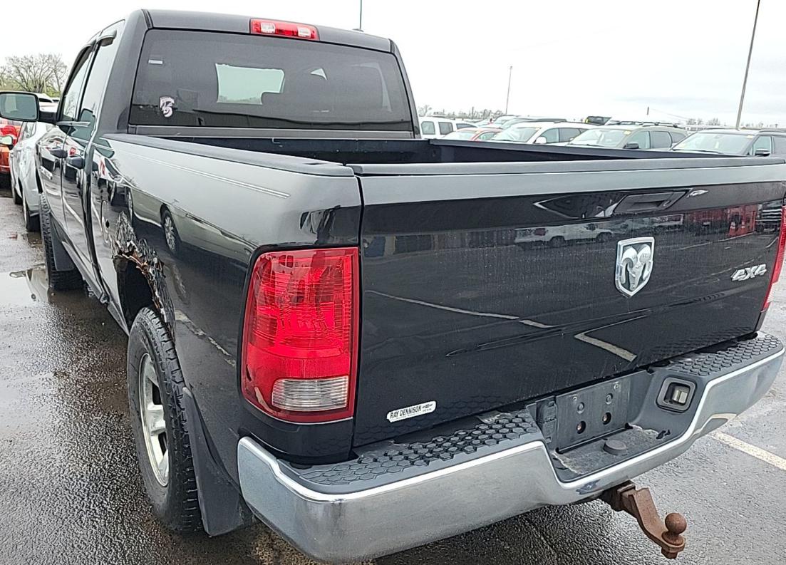 RAM 1500 SLT Quad Cab 4WD 2011