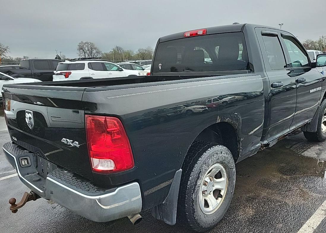 RAM 1500 SLT Quad Cab 4WD 2011
