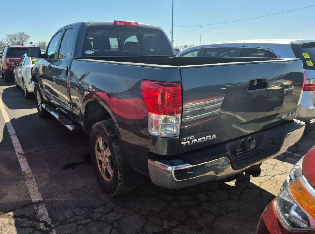 Toyota Tundra Tundra-Grade 5.7L FFV Double Cab 4WD 2010