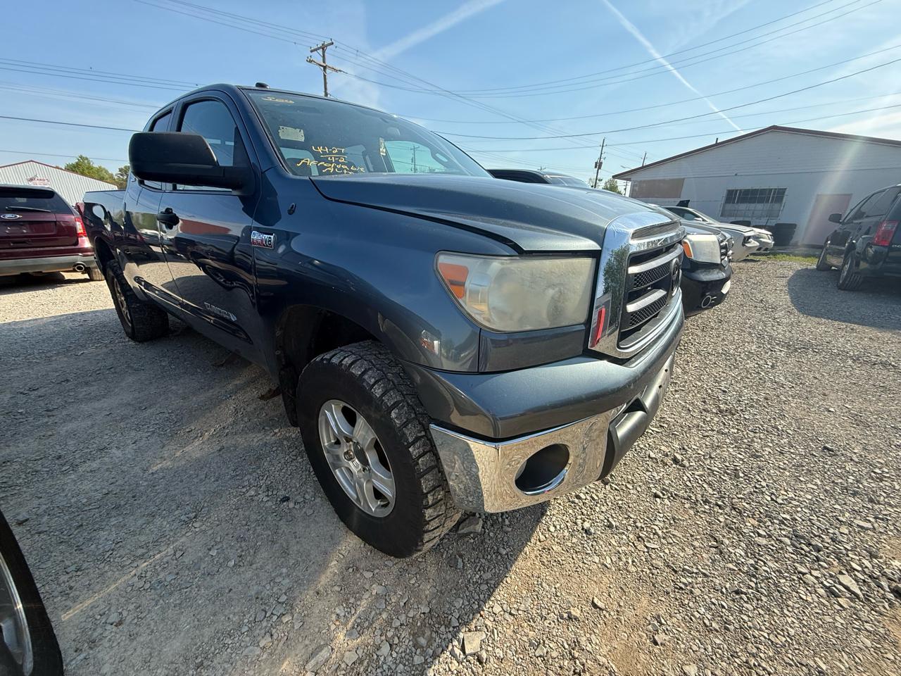 Toyota Tundra Tundra-Grade 5.7L FFV Double Cab 4WD 2010