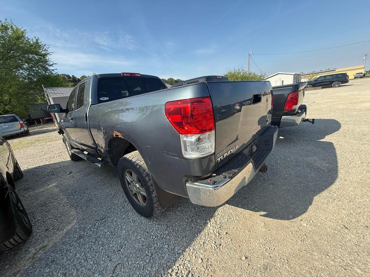Toyota Tundra Tundra-Grade 5.7L FFV Double Cab 4WD 2010