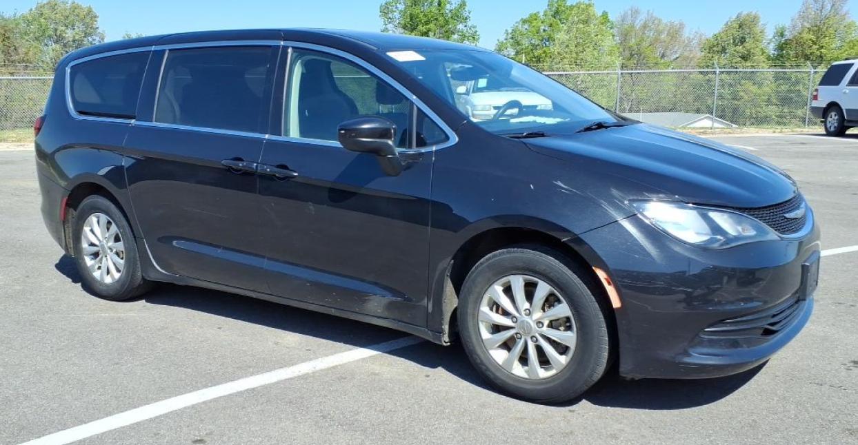 Chrysler Pacifica Touring 2017