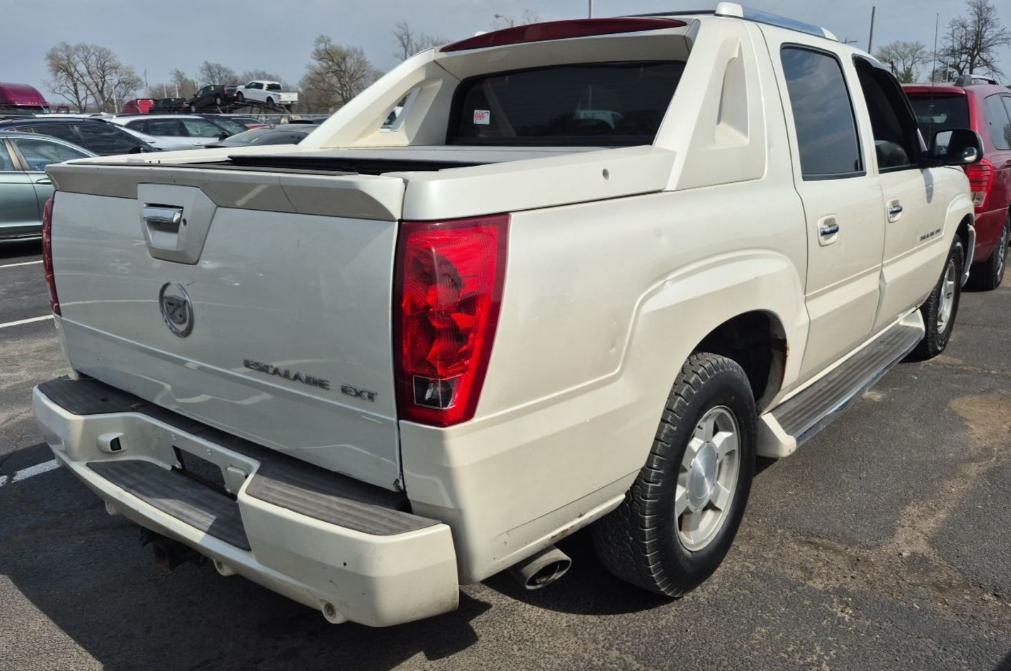 Cadillac Escalade EXT Sport Utility Truck 2002