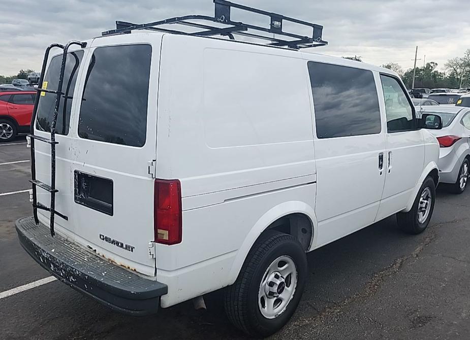 Chevrolet Astro Cargo Van 2WD 2004