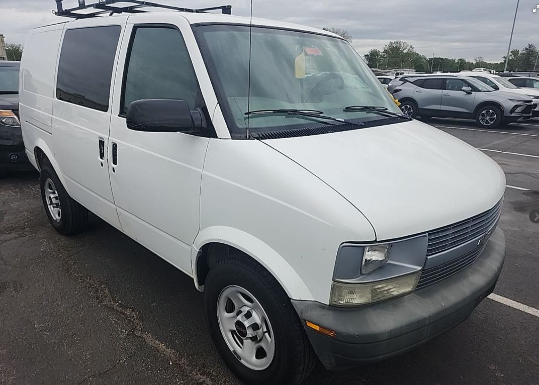 Chevrolet Astro Cargo Van 2WD 2004