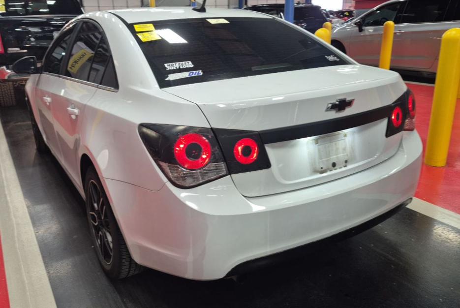 Chevrolet Cruze 2LS 2012