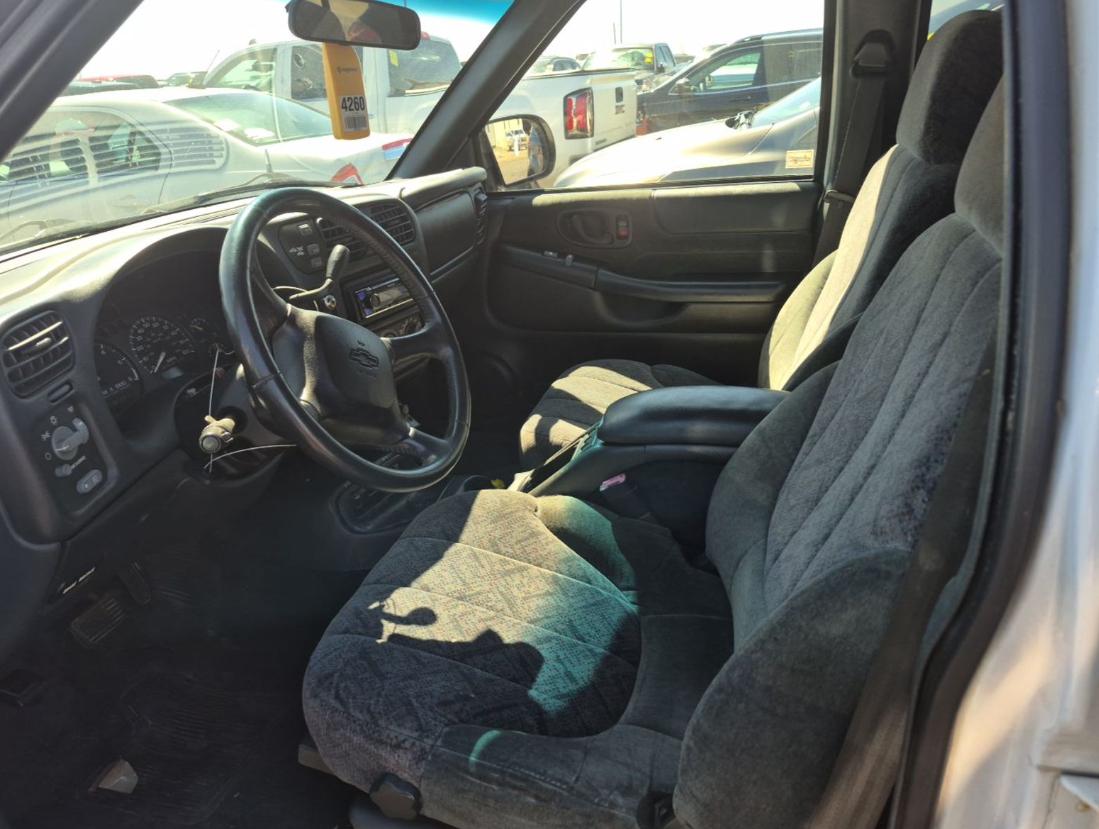 Chevrolet S10 Pickup LS Crew Cab 4WD 2002