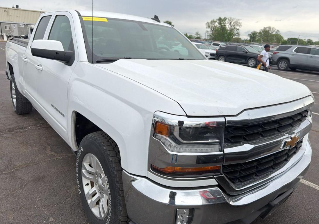 Chevrolet Silverado 1500 LT Double Cab 2WD 2017