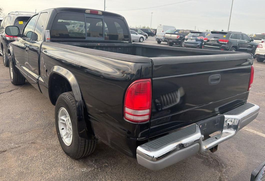Dodge Dakota Club Cab 2WD 2000