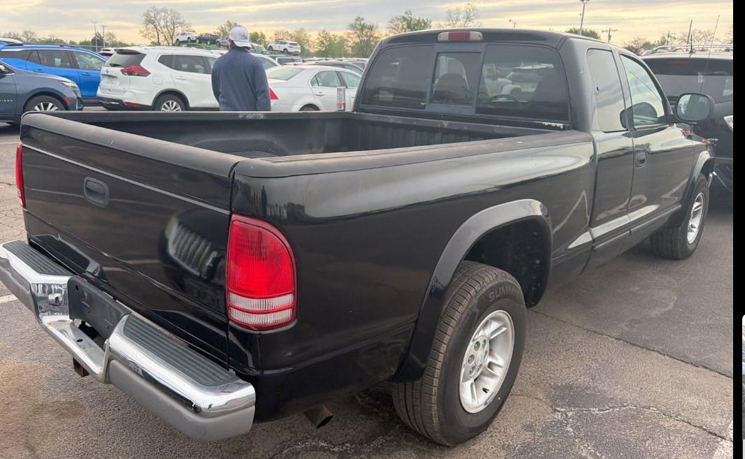 Dodge Dakota Club Cab 2WD 2000