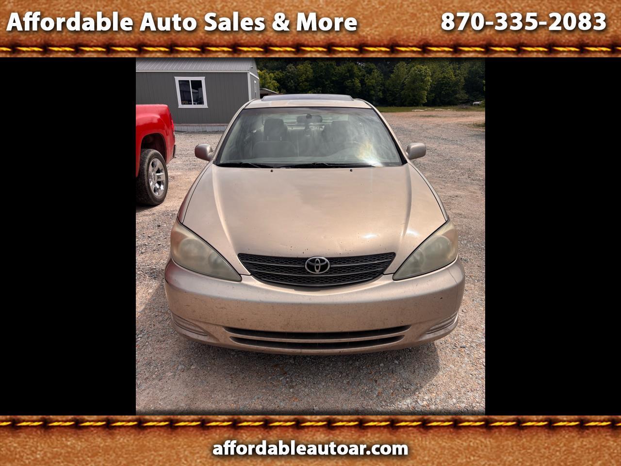 2002 Toyota Camry XLE V6 4AT's photo