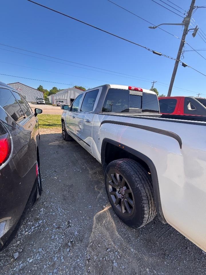 GMC Sierra 1500 Denali Crew Cab Short Box 4WD 2015