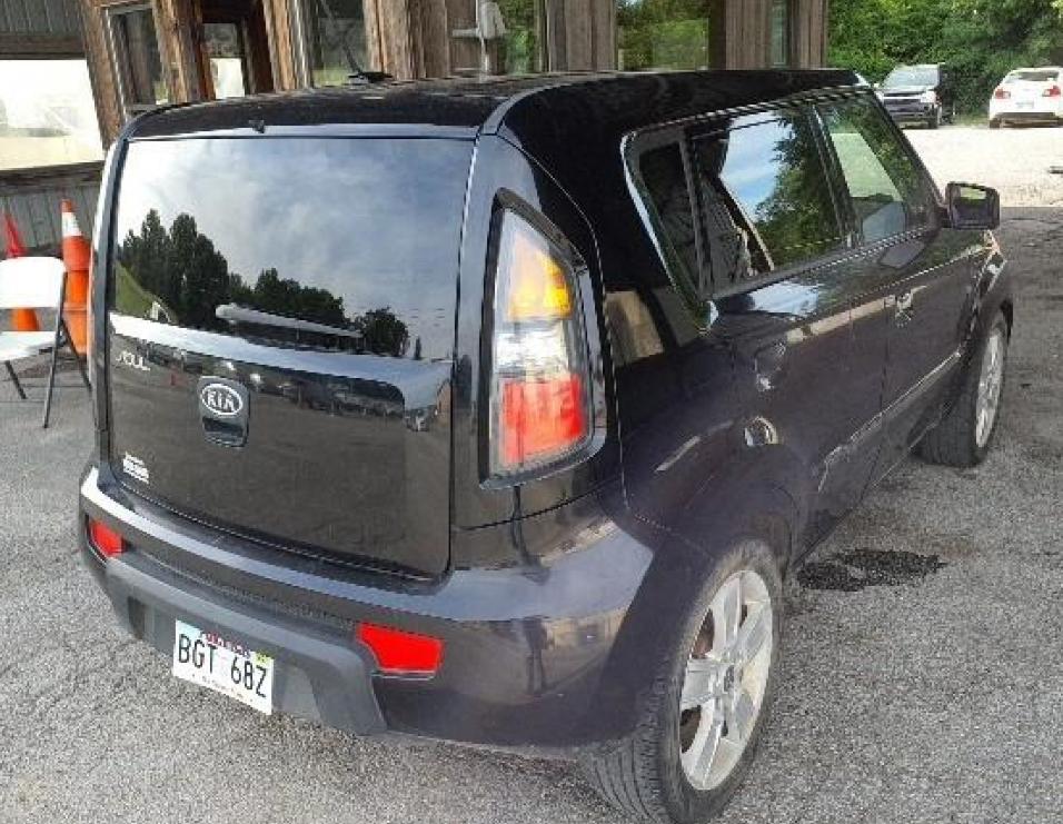 Kia Soul + 2010