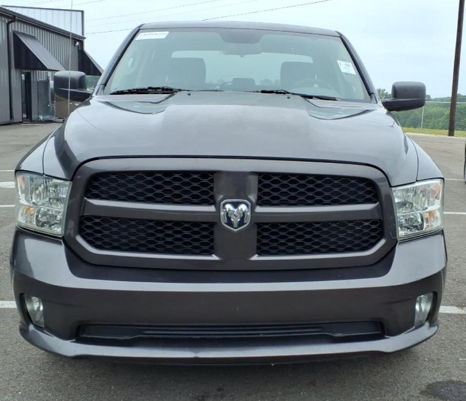 RAM 1500 Tradesman Crew Cab SWB 2WD 2016