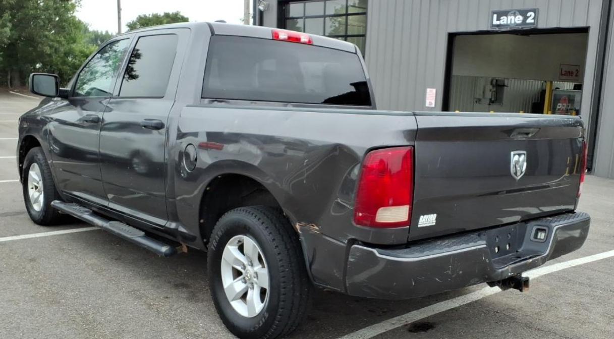 RAM 1500 Tradesman Crew Cab SWB 2WD 2016
