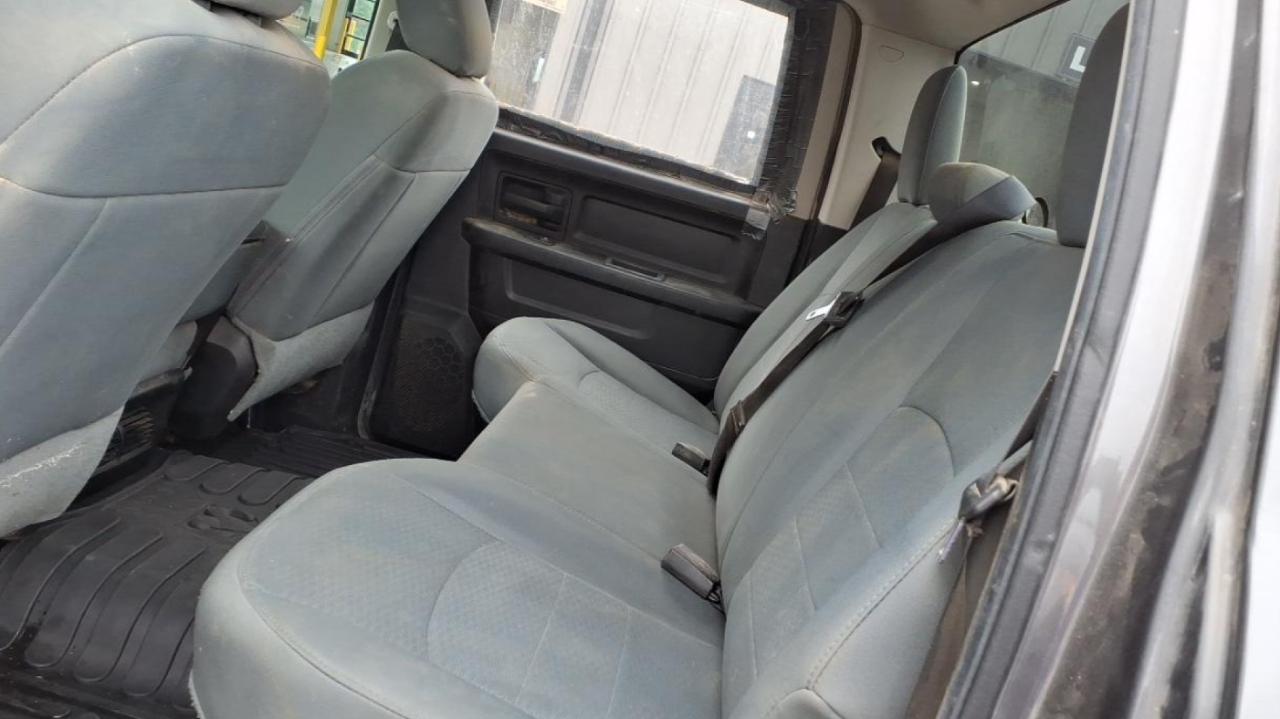 RAM 1500 Tradesman Crew Cab SWB 2WD 2016