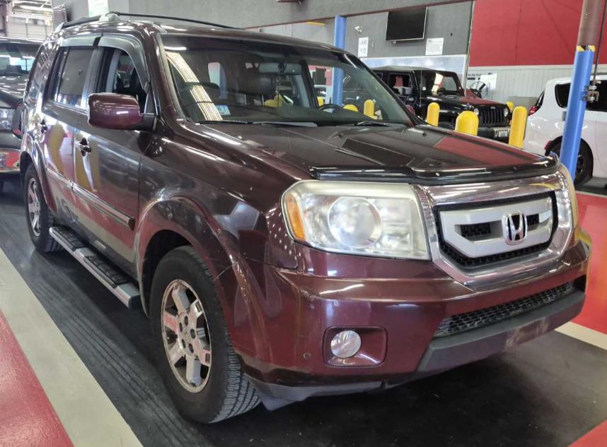 Honda Pilot Touring 4WD 5-Spd AT 2010
