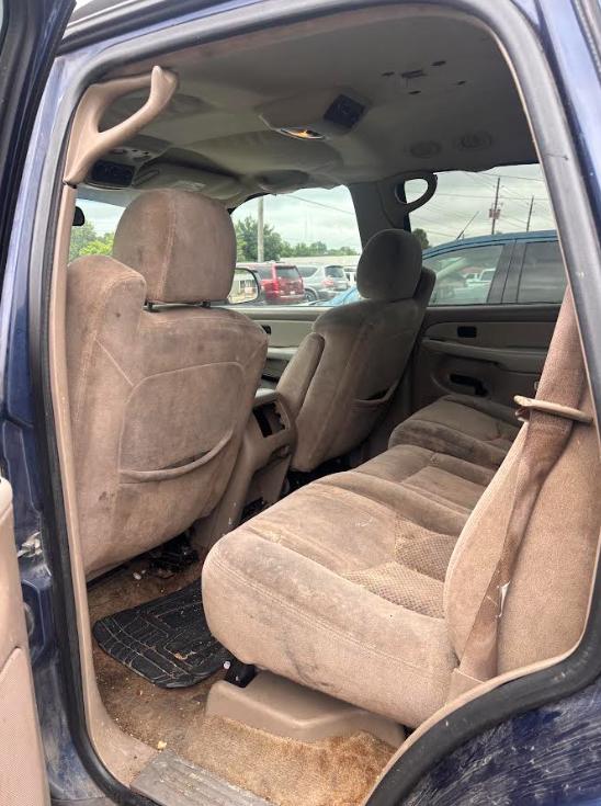 Chevrolet Tahoe 2WD 2003