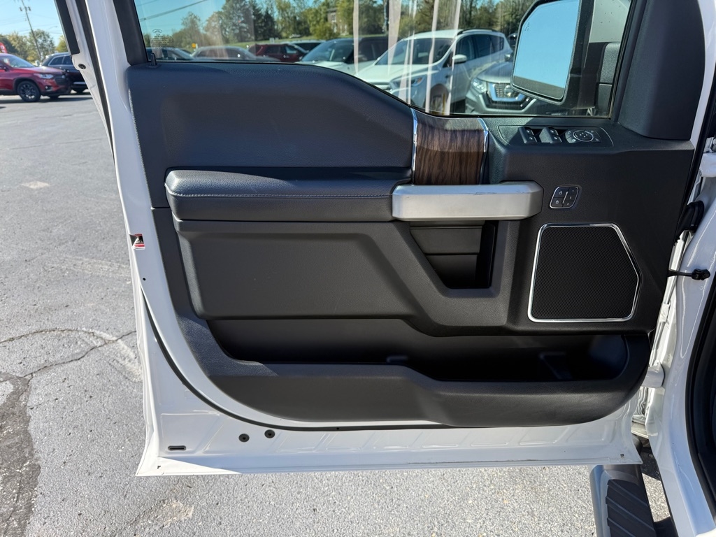 Ford F-150 Lariat 4WD SuperCrew 5.5' Box 2018