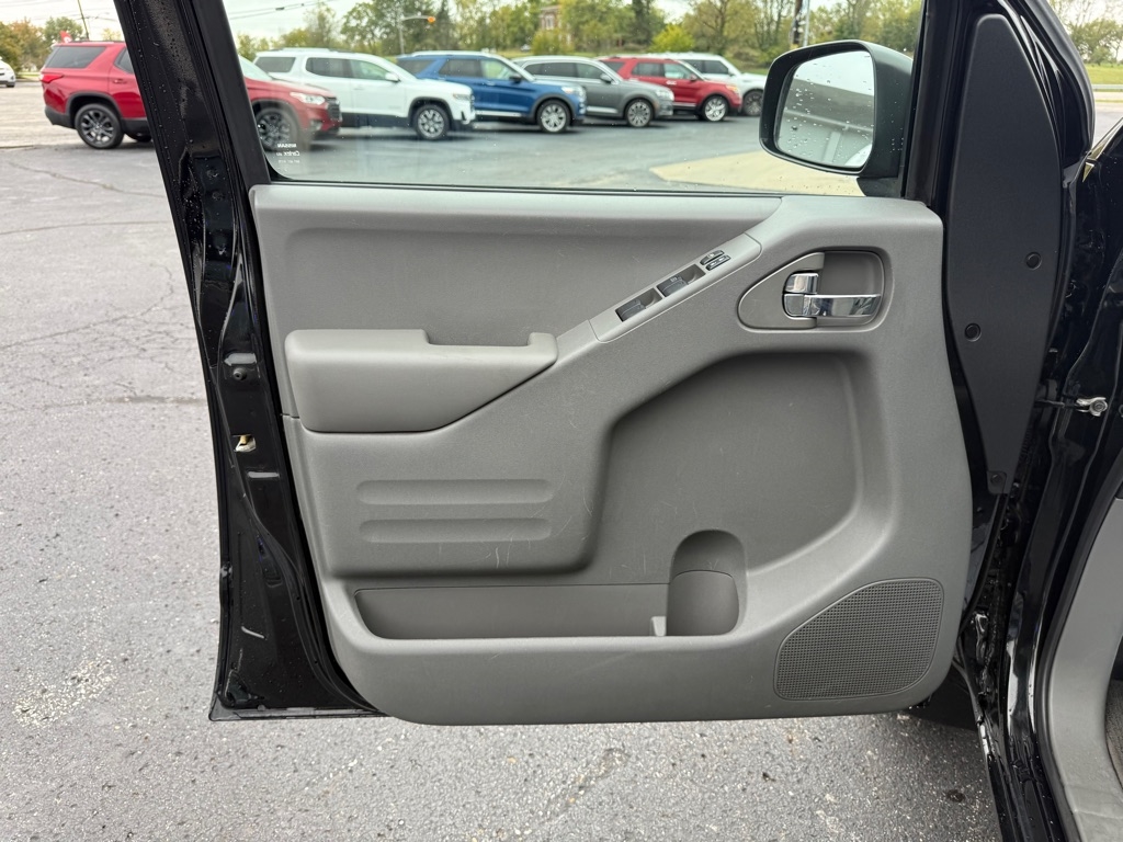 Nissan Frontier Crew Cab 4x4 SV V6 Auto Long Bed 2018