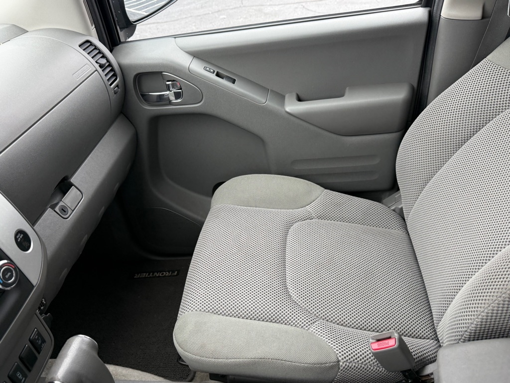 Nissan Frontier Crew Cab 4x4 SV V6 Auto Long Bed 2018